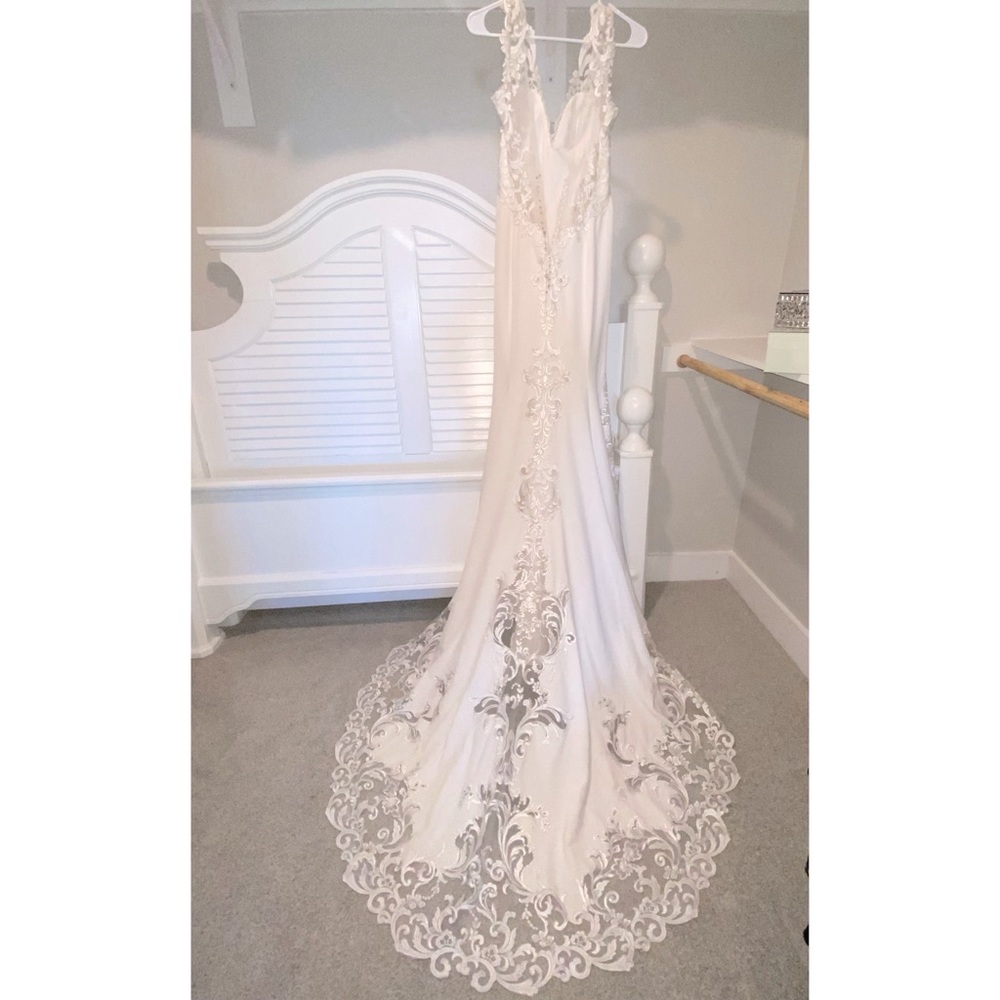SOLD - Maggie Sottero Wedding Dress Casablanca